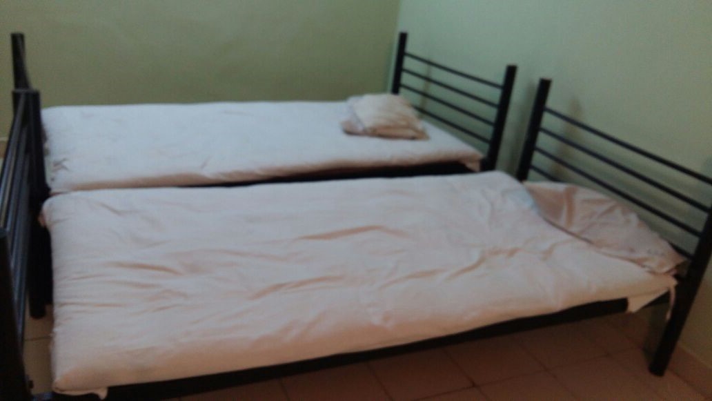 Single Bed with mattress 4*6