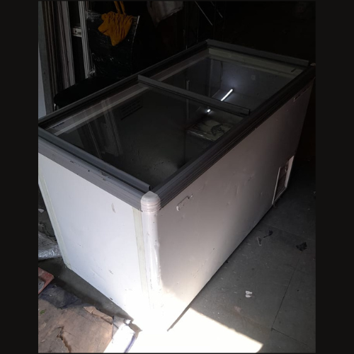 Deep Freezer 400 Litres (Glass Top)