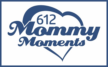 612 Mommy Moments ( Logo And Device) Device mark 3302613 Trademark