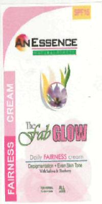Anessence The Fab Glow (label) Device mark 2539532 Trademark