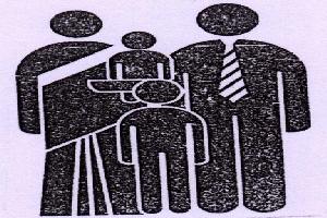 Device Of Man, Woman And Children Device mark 1633440 Trademark