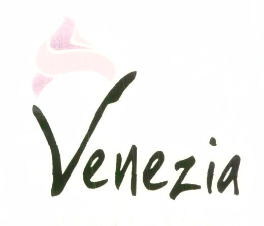 Venezia I T A L I A N G E L A T O ( Devide Of Ice Cream) ( Label) Device mark 1420208 Trademark