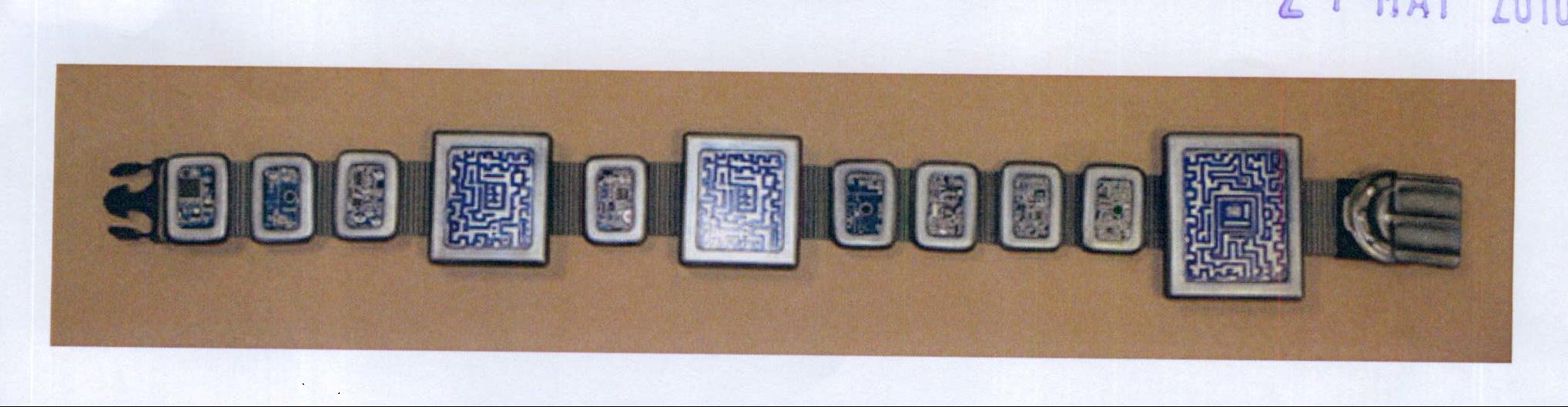 Logo Device mark 1969338 Trademark