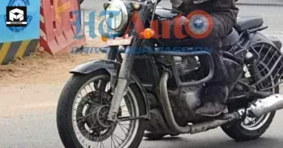 Exciting News for Bike Enthusiasts: Royal Enfield Classic 650 Spotted Testing Again - right