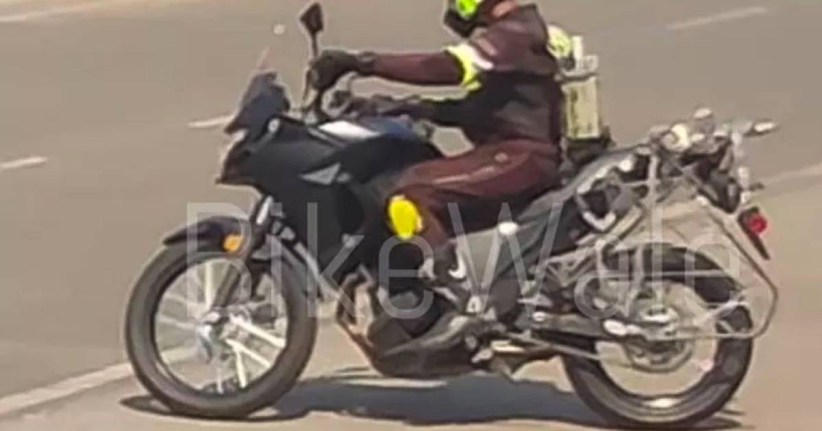 Kawasaki Versys X 300 Spotted Testing Ahead of Coming Launch - snap