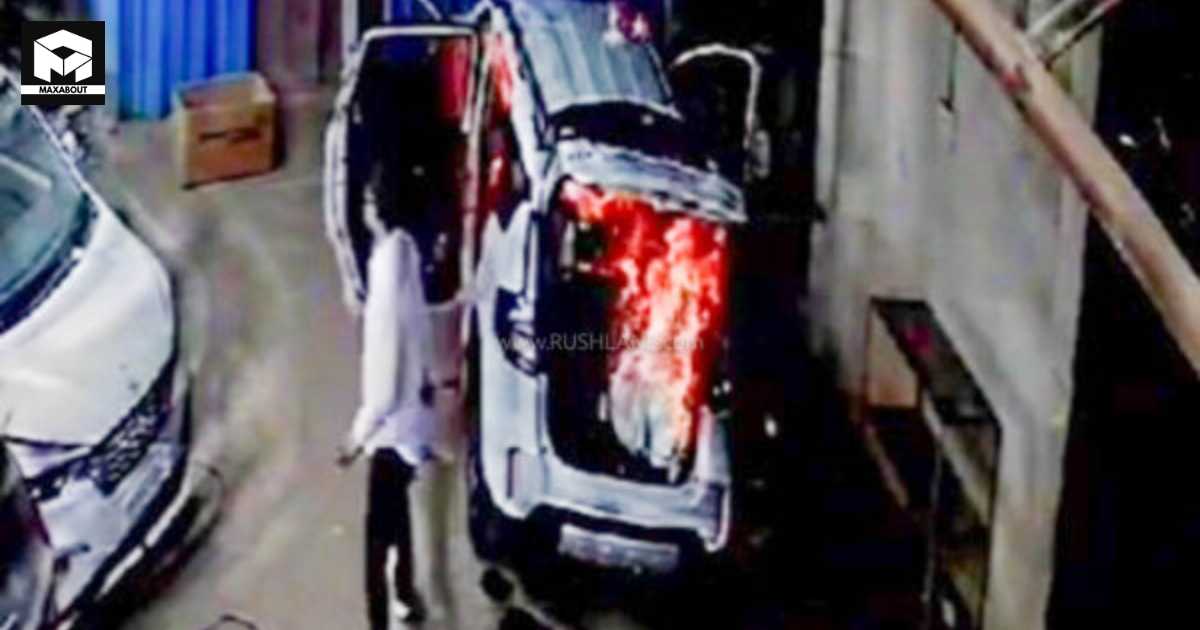 Maruti XL6 Owner Sets Car Ablaze in Dealer Showroom - background