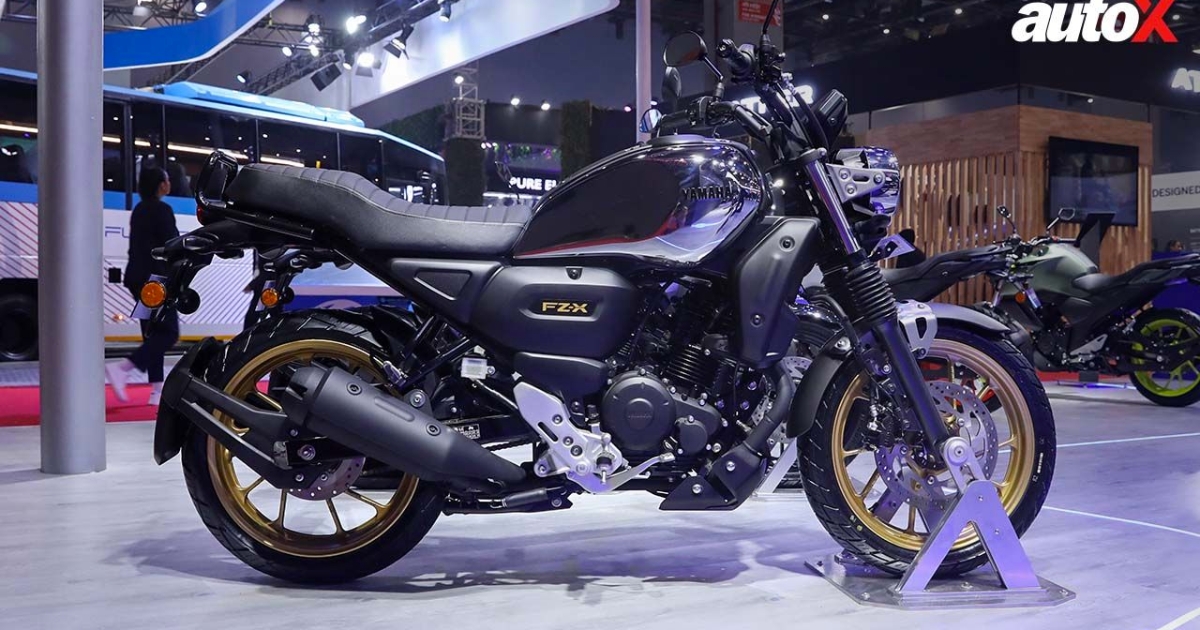 Yamaha Introduces Two New FZ-X Colors at Bharat Mobility Global Expo 2024 - foreground