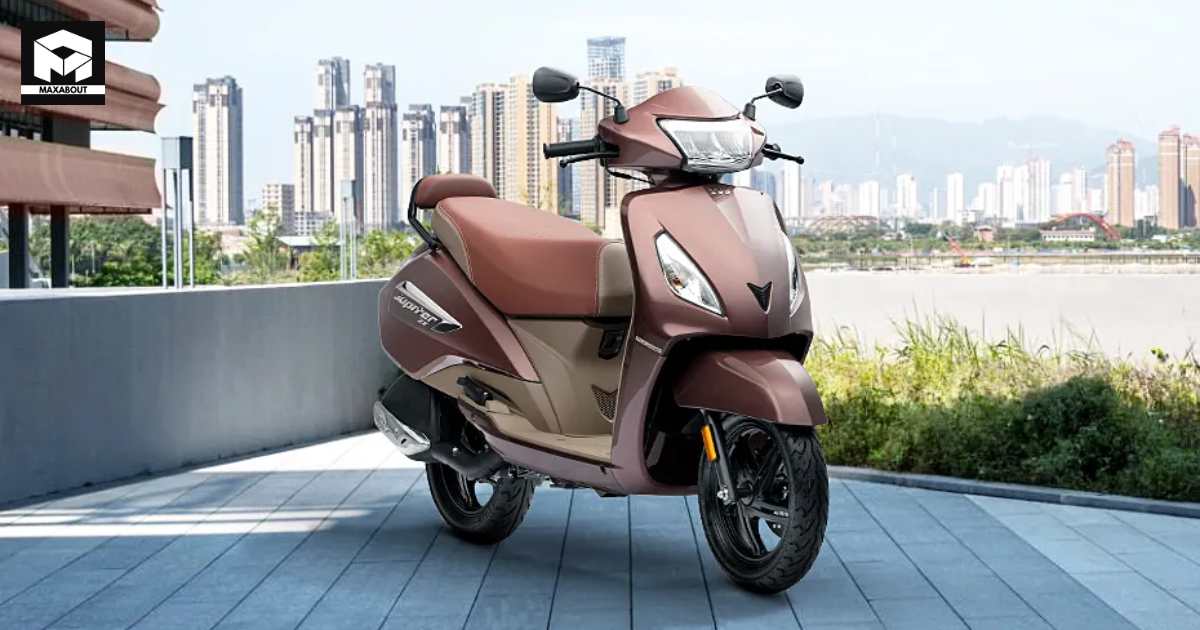 Scooters Set the Trend with Bluetooth Navigation, Elevating Commuting Brilliance! - close up