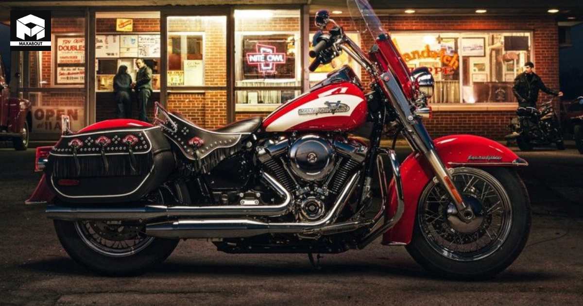 The Return of a Legend: 2024 Harley-Davidson Hydra-Glide Revival - close-up