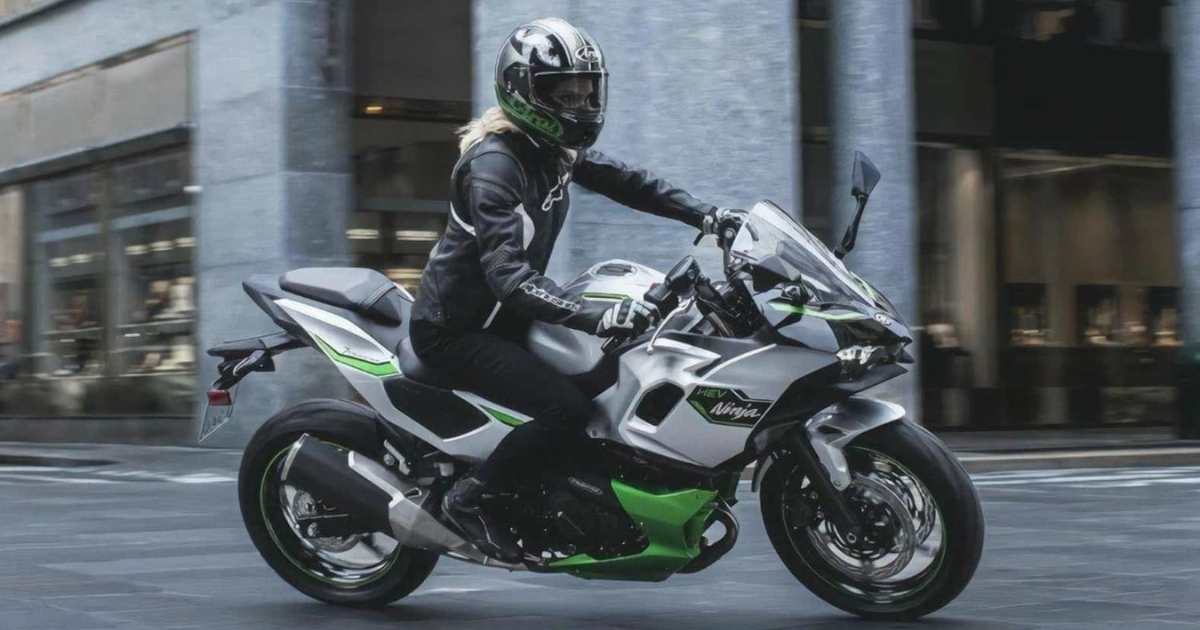Kawasaki Ninja 7 Hybrid: Why It May Not Be Ideal for India - angle
