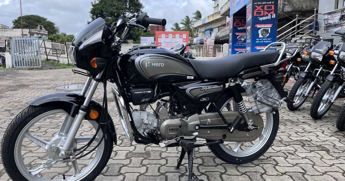 Hero MotoCorp March 2024 Sales: Splendor, Passion, Xtreme, Glamour - close up