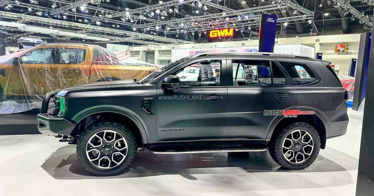 Ford Endeavour Debuts in Matte Black at 2024 BIMS - photograph