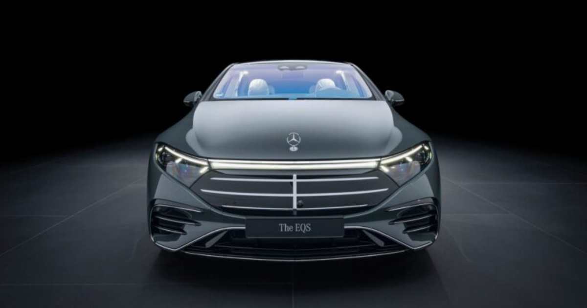 Mercedes Unveils EQS Facelift with Fresh Grille Design and Upgraded Battery - view