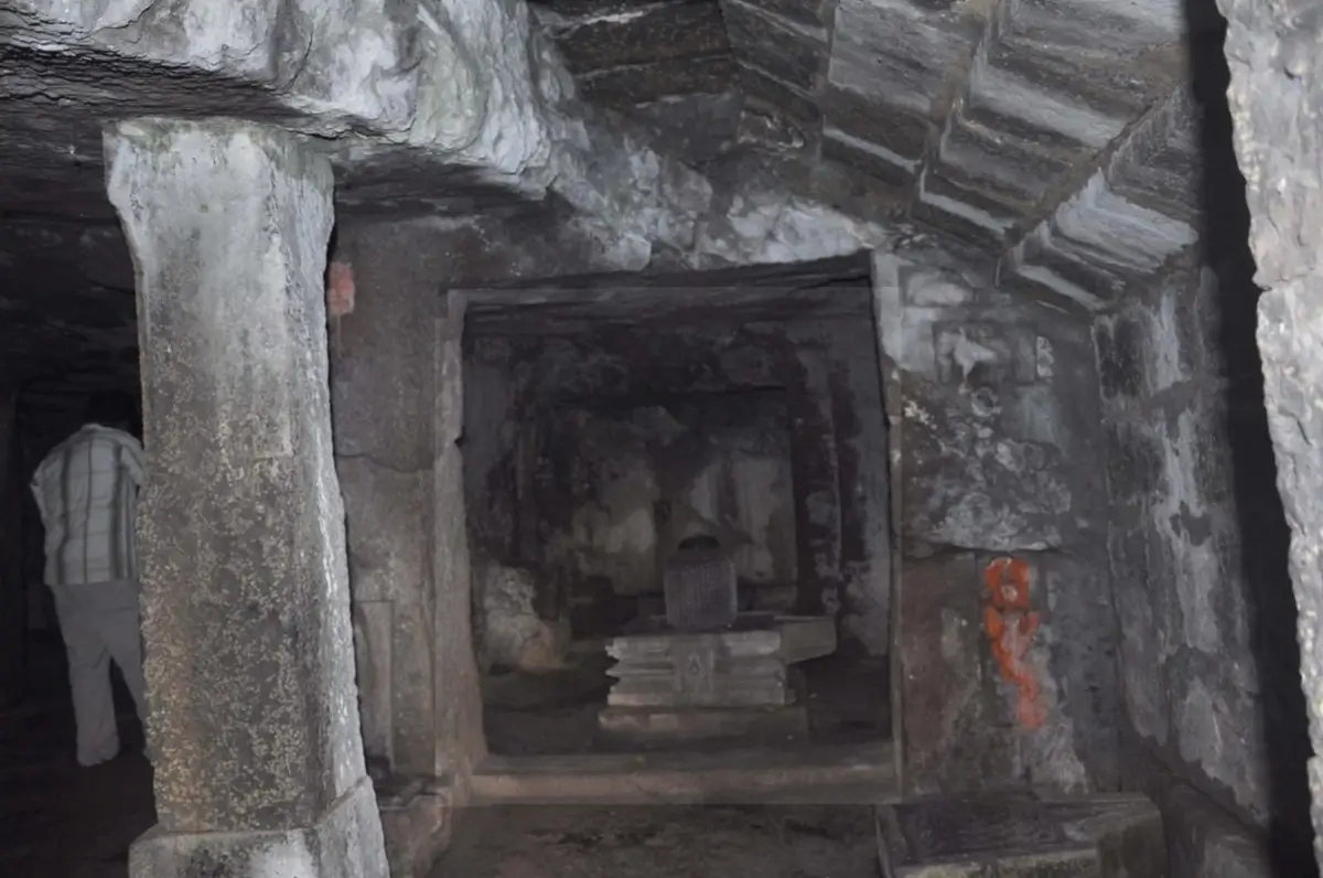 Pateshwar Shivling